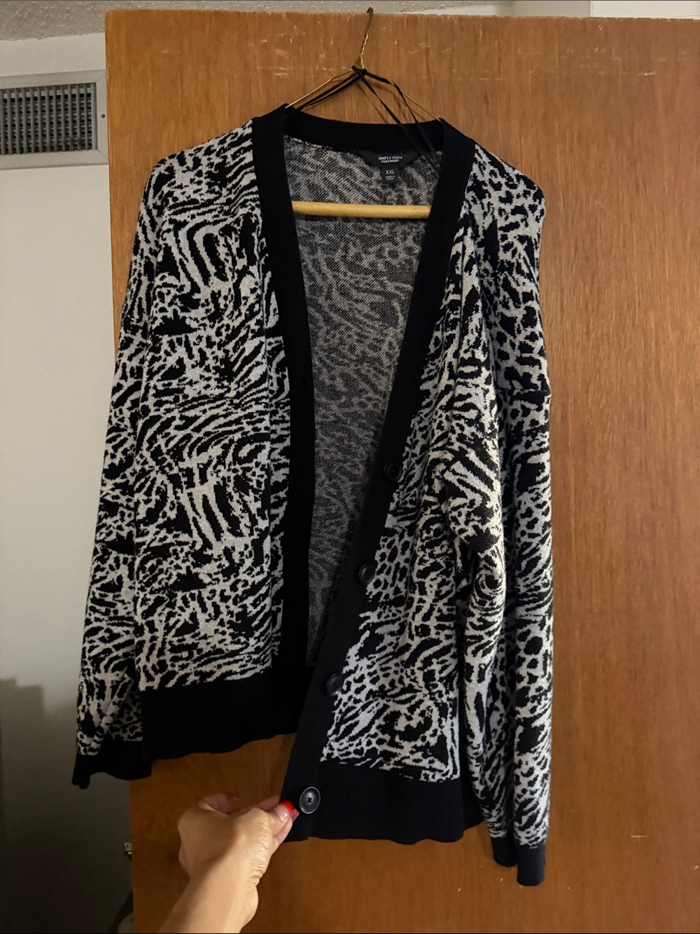 Simply Vera Vera Wang Black and White Patterned Button Cardigan